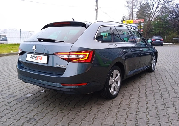 Skoda Superb cena 89900 przebieg: 108735, rok produkcji 2019 z Łeba małe 407